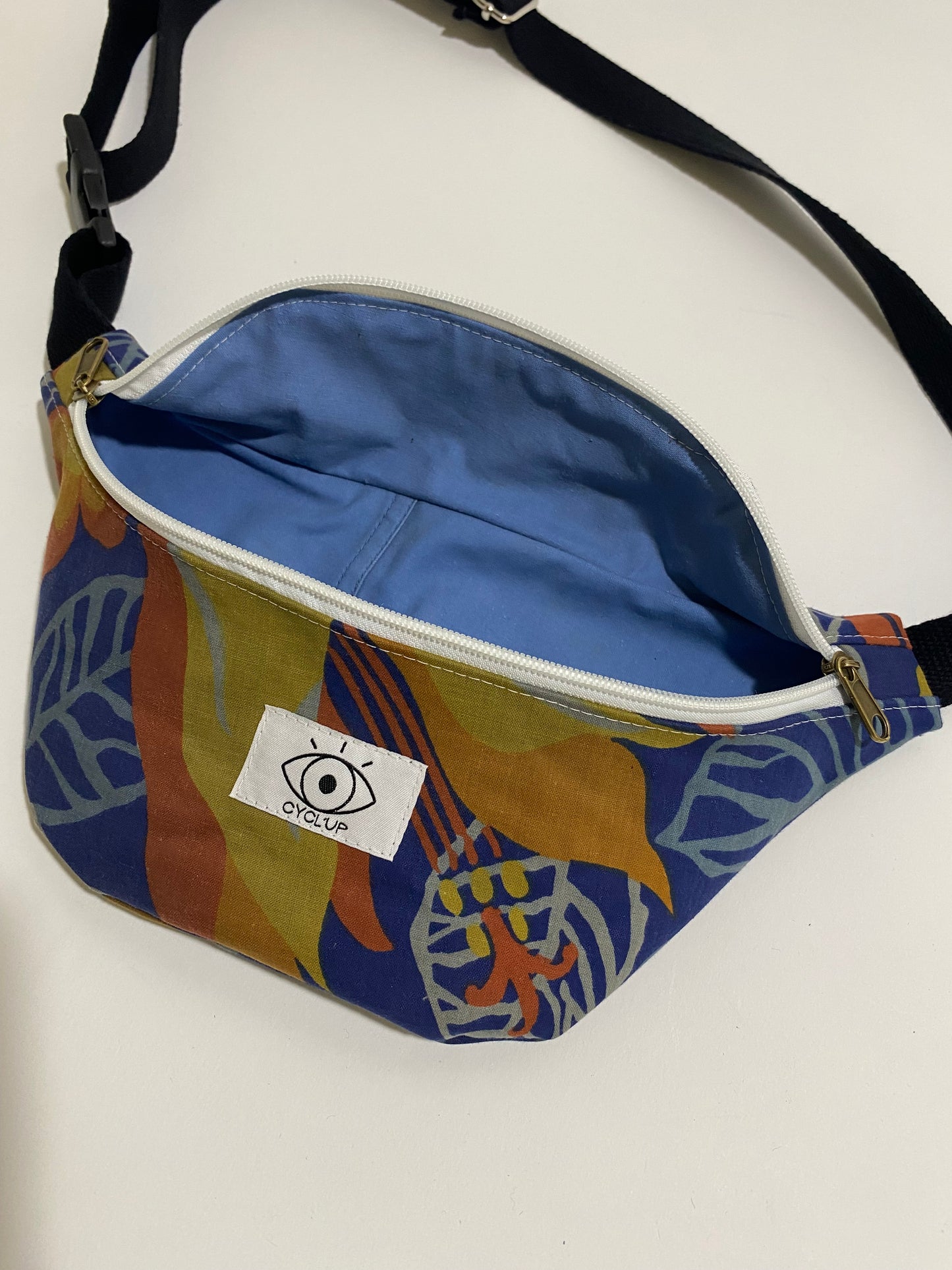 Banane upcyclée imperméable
