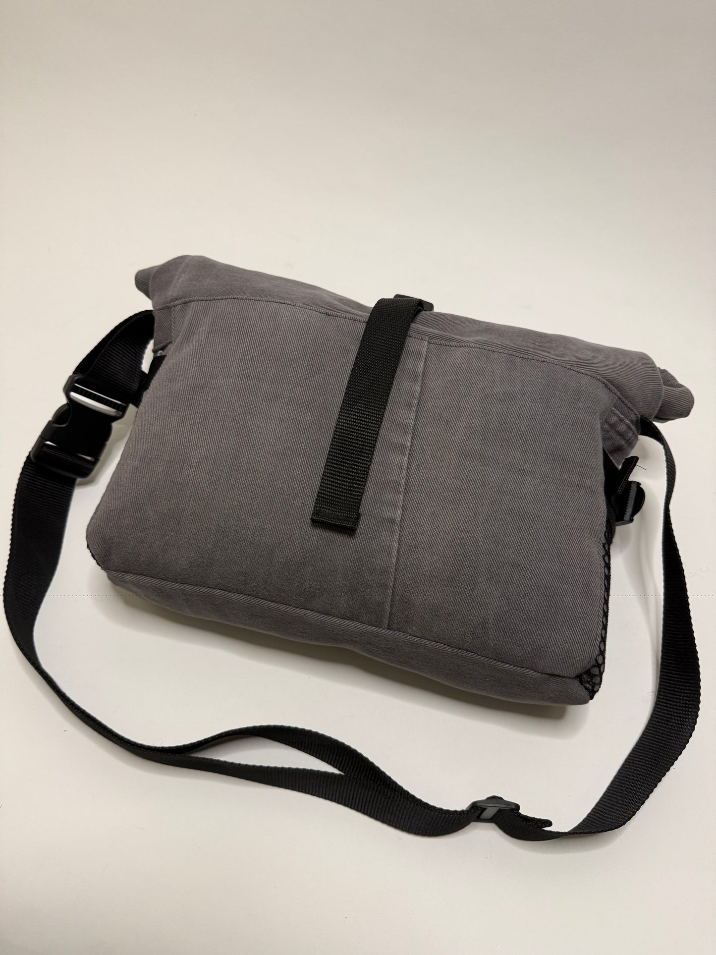 Sac banane roll top ( version besace )