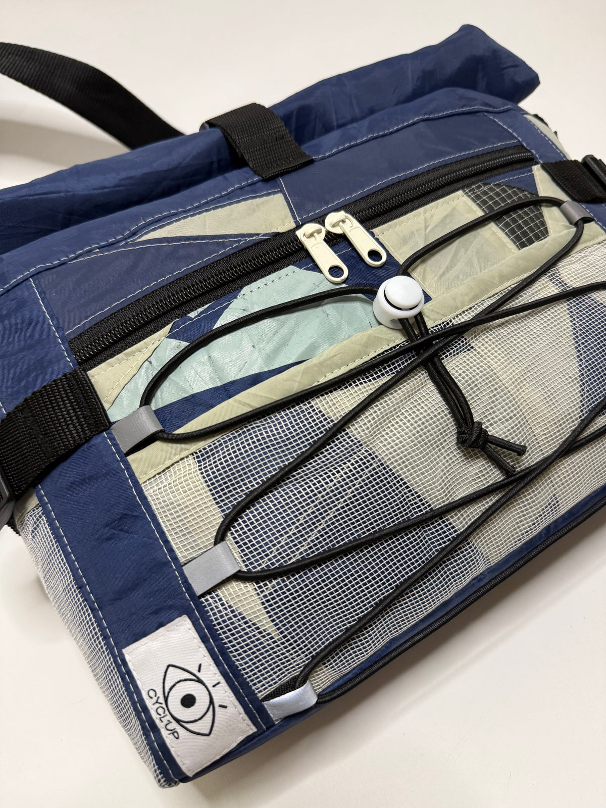 Sac besace roll top