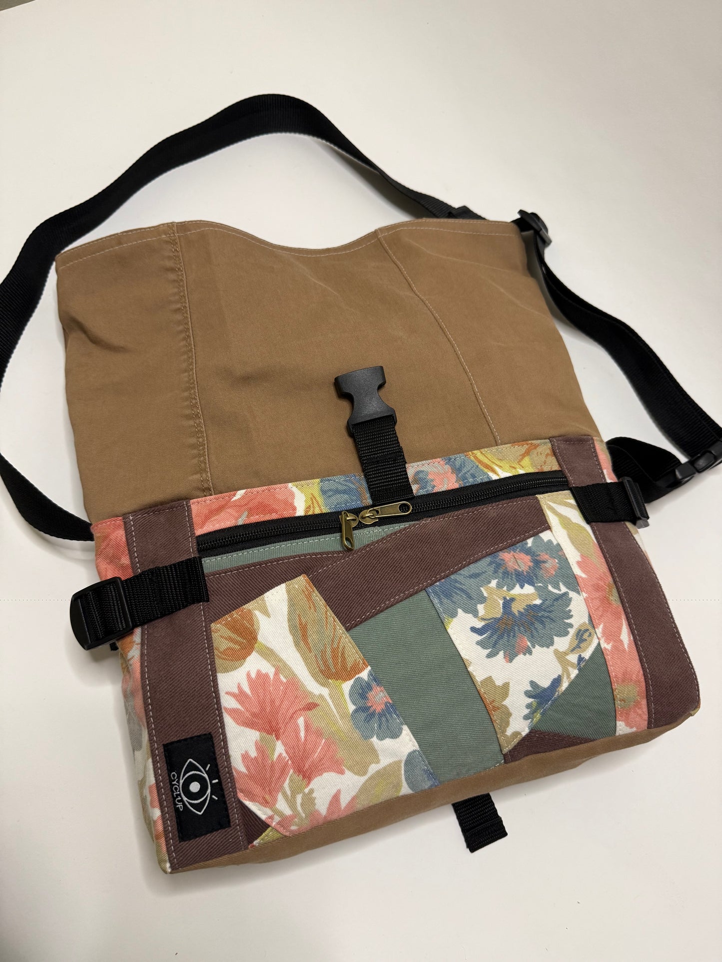 Sac banane roll top ( version besace )