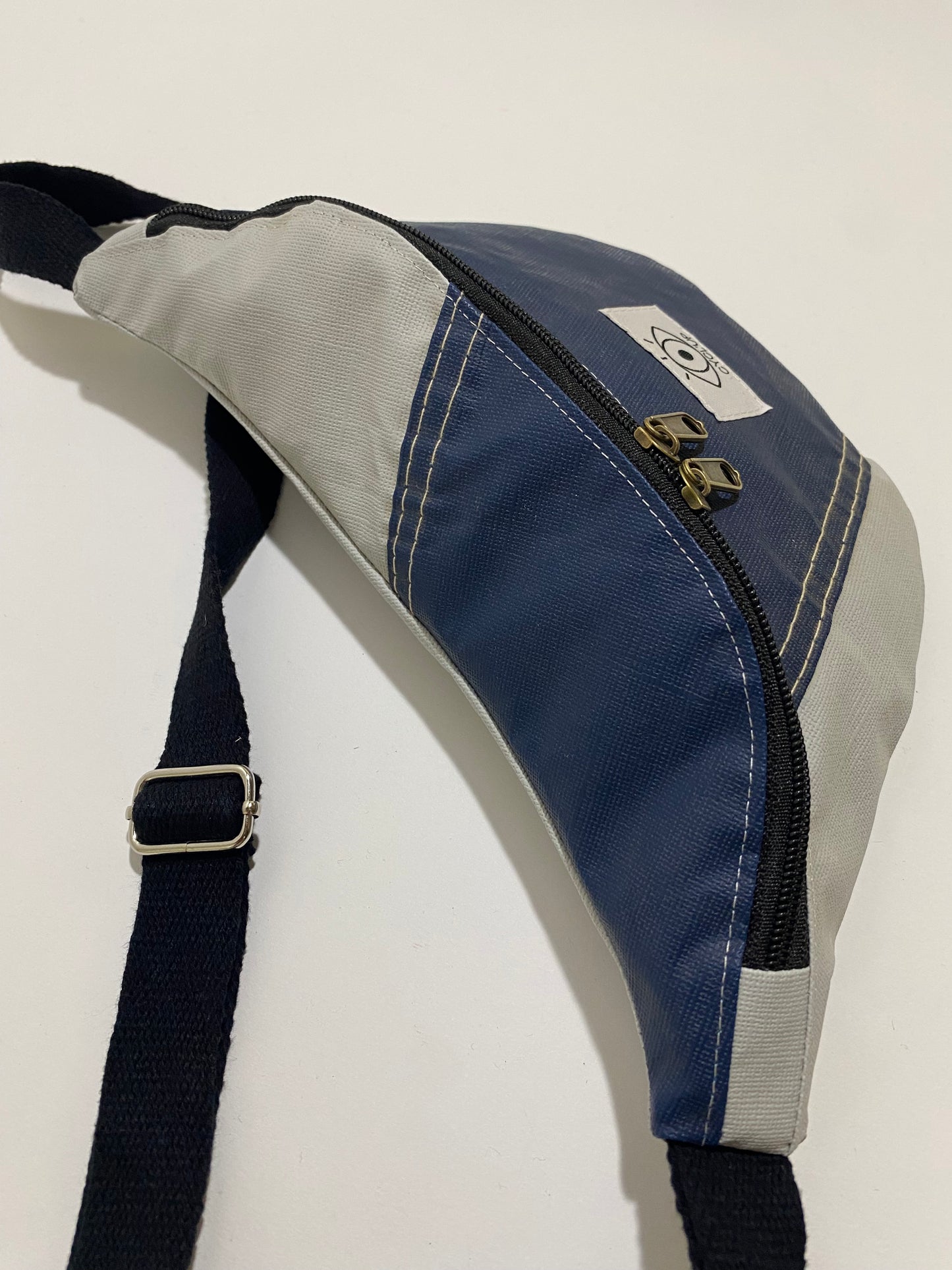 Banane upcyclée imperméable