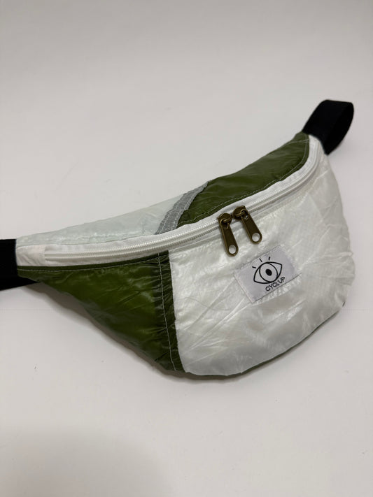 Banane upcyclée parachute