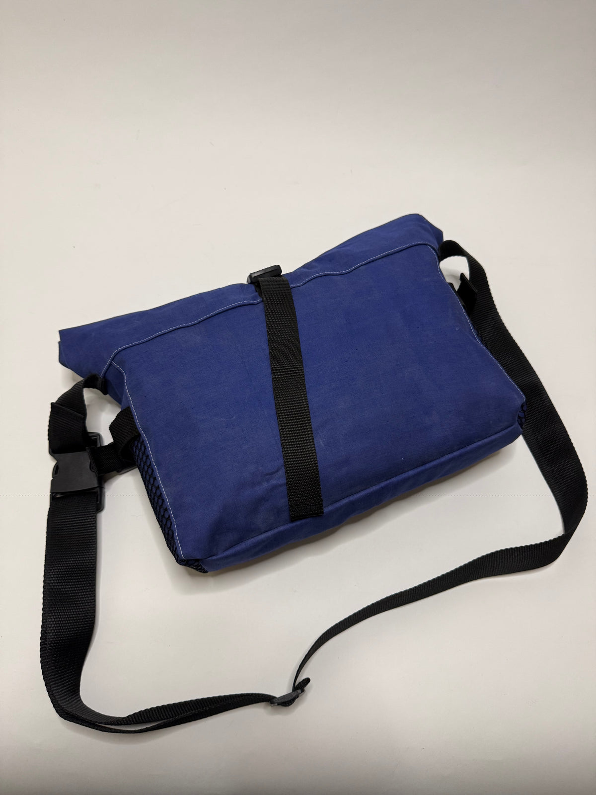 Sac besace roll top