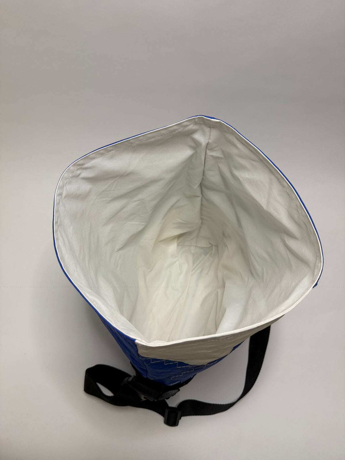 Sac besace roll top