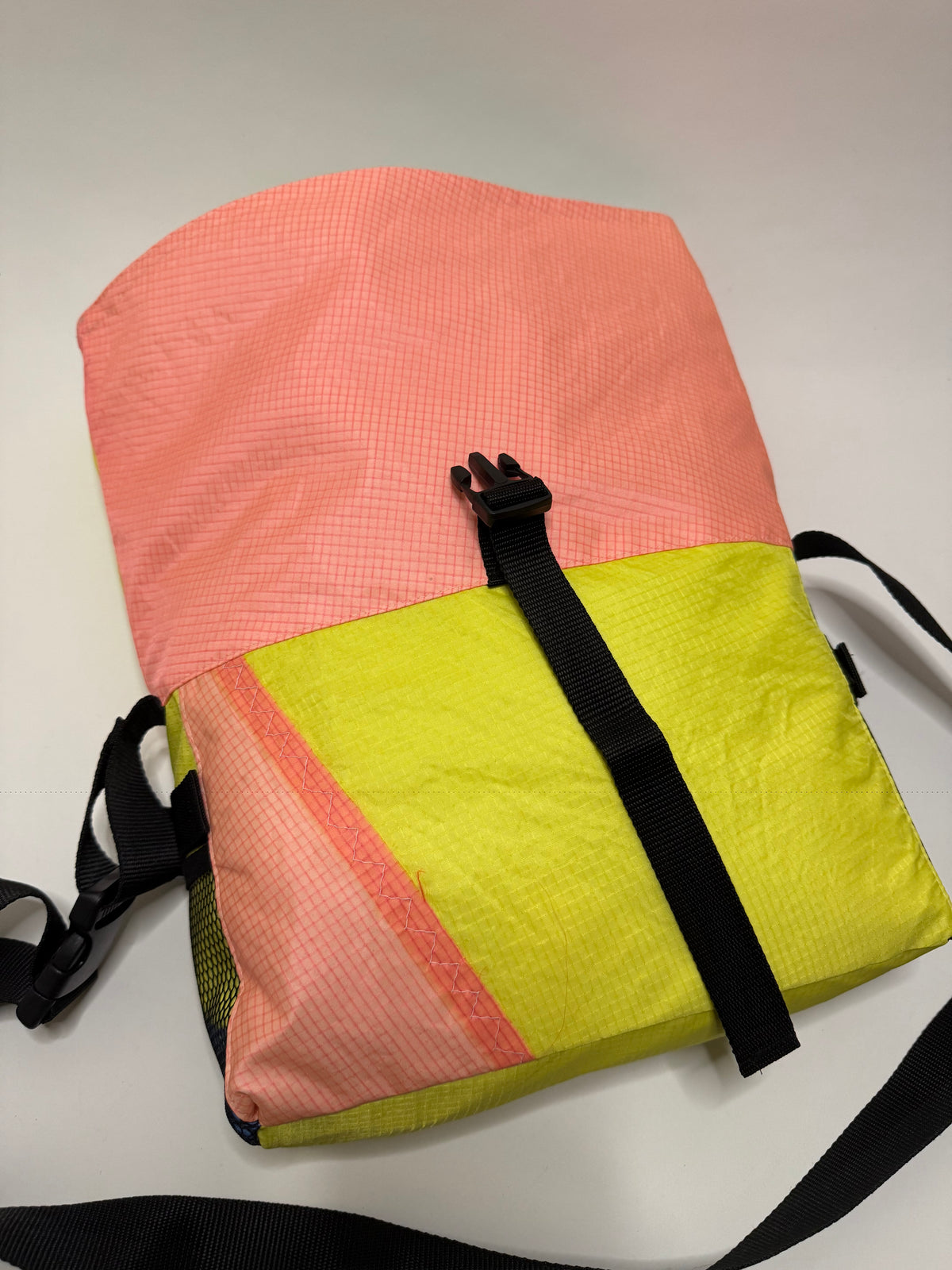 Sac besace roll top