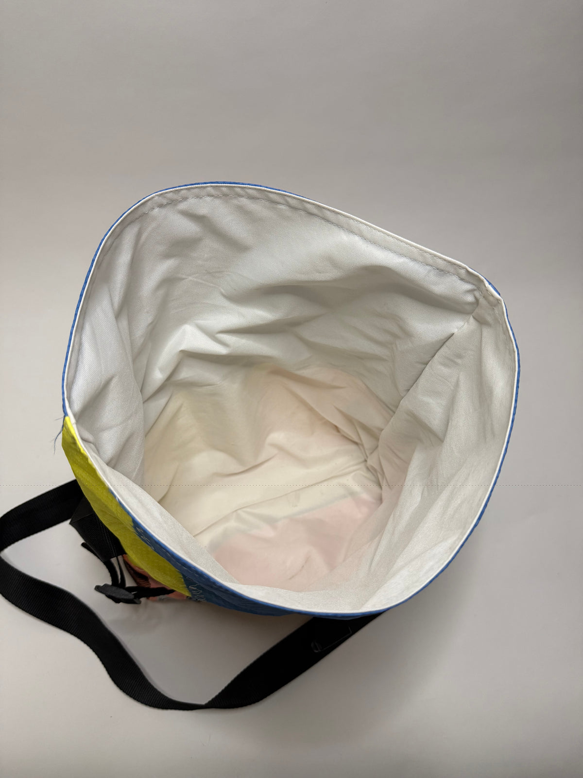 Sac besace roll top
