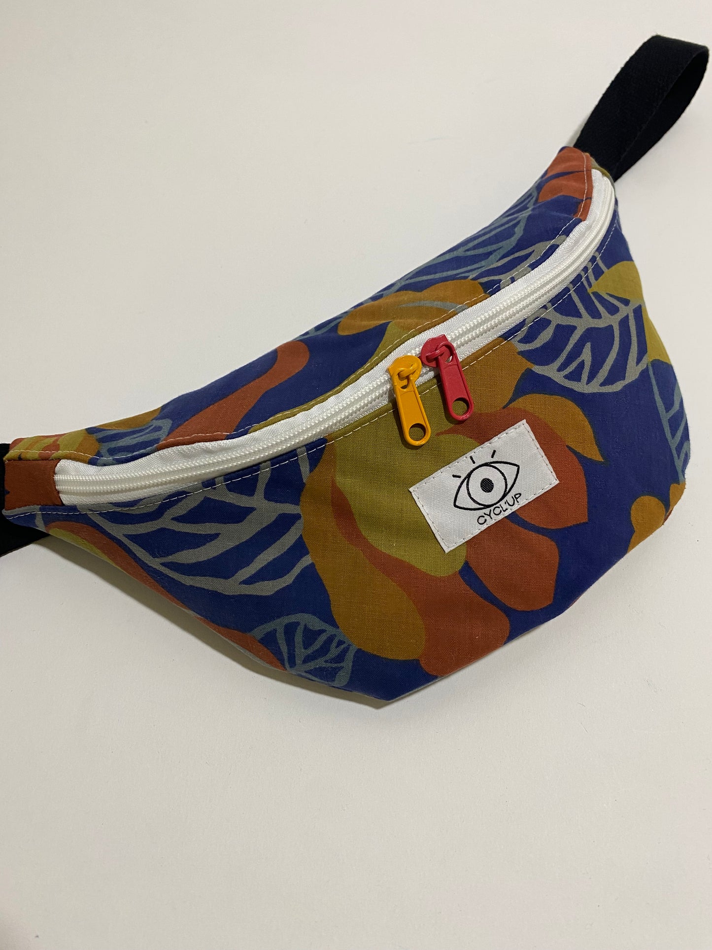 Banane upcyclée imperméable