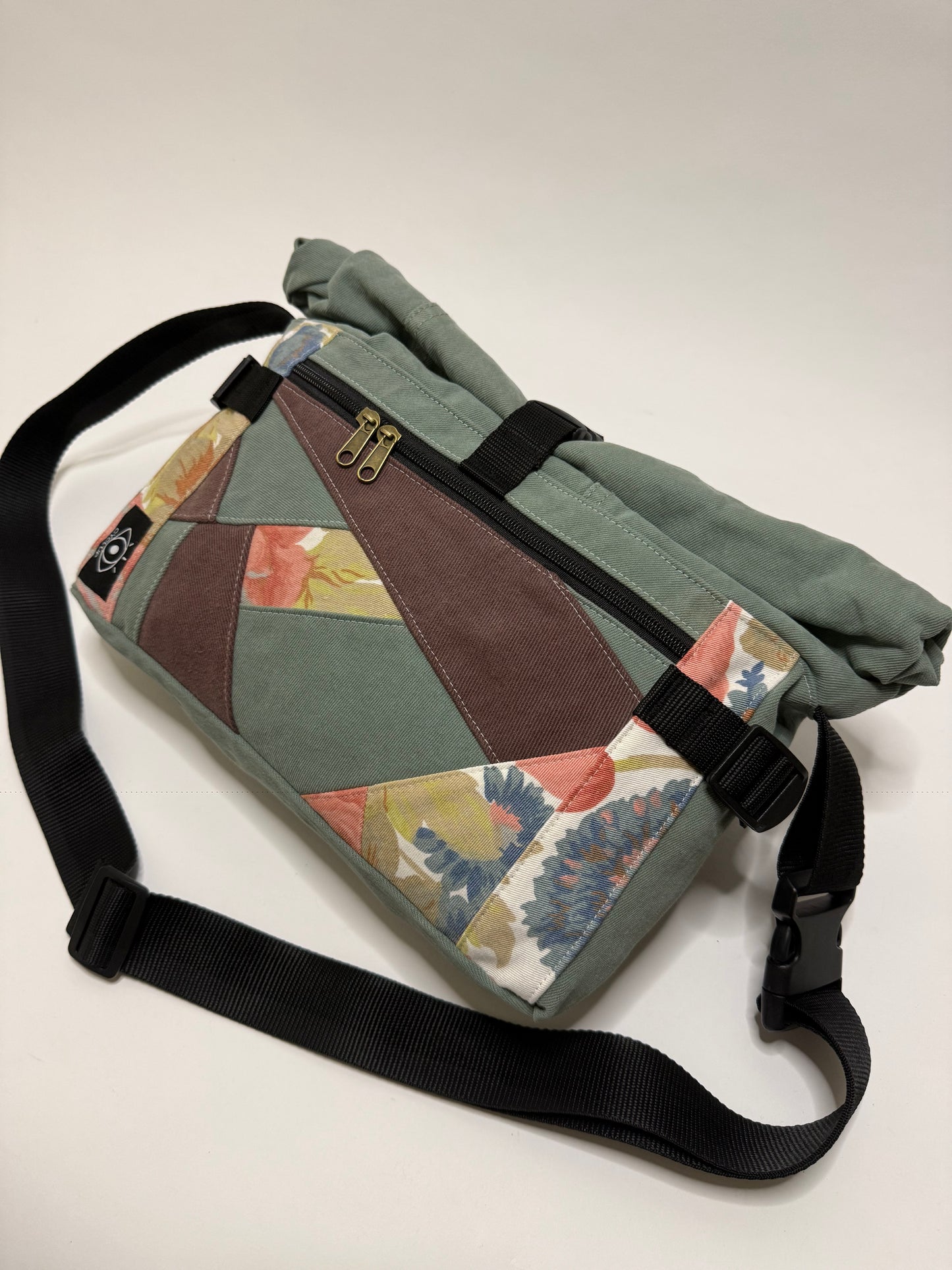 Sac banane roll top ( version besace )