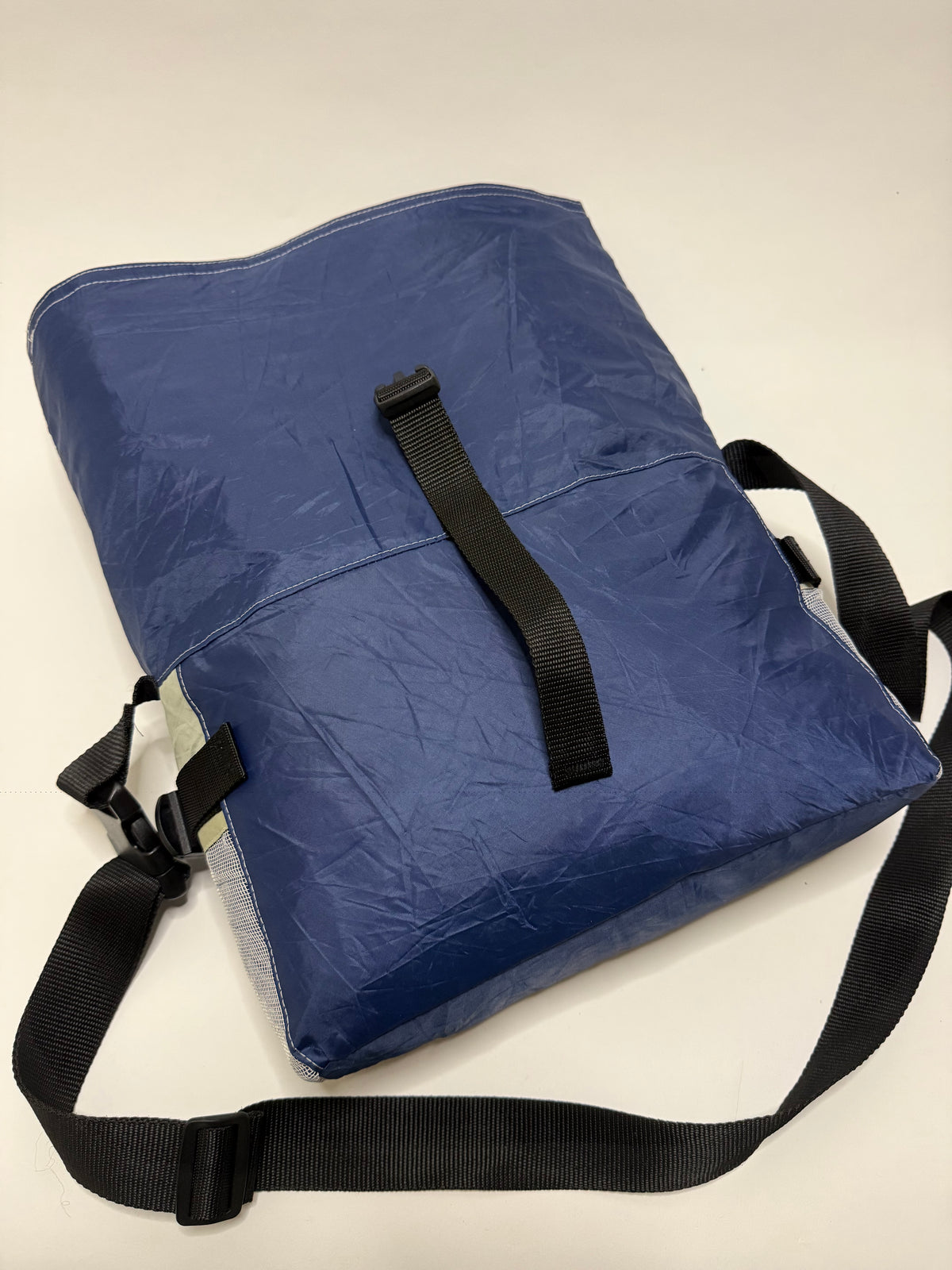 Sac besace roll top