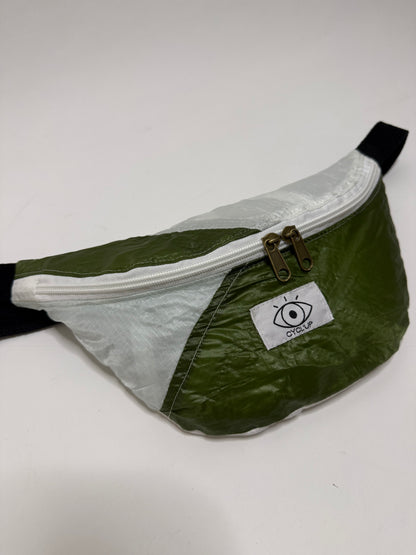 Banane upcyclée parachute