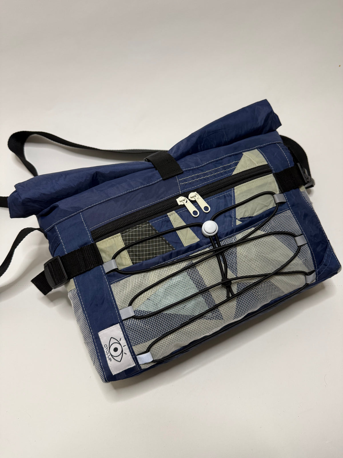 Sac besace roll top