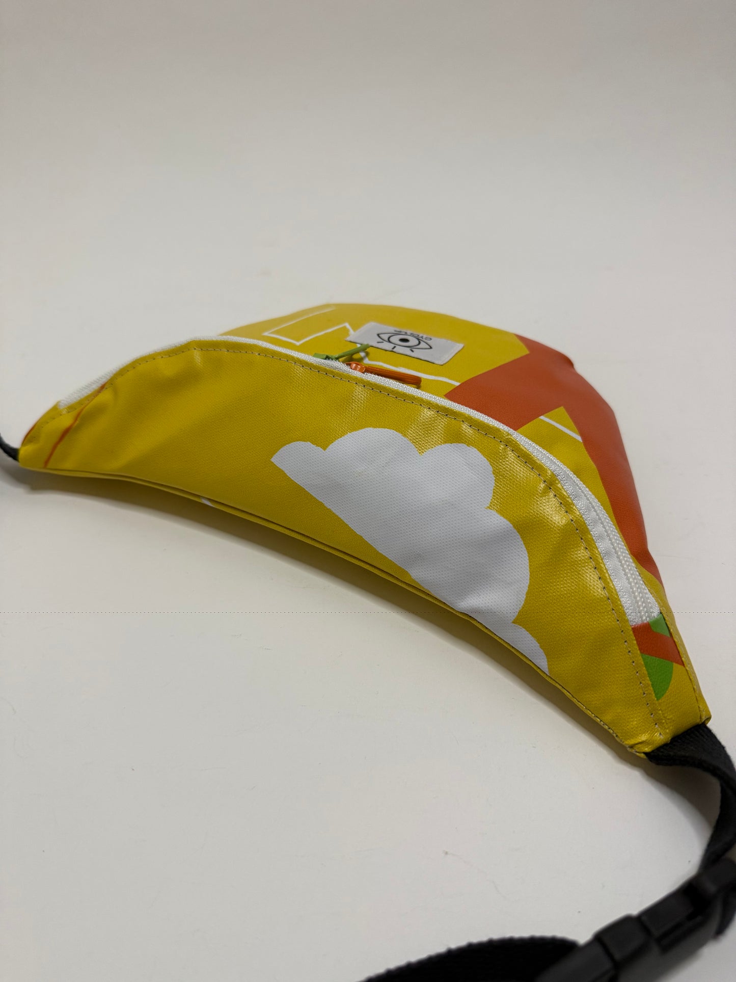 Banane upcyclée imperméable