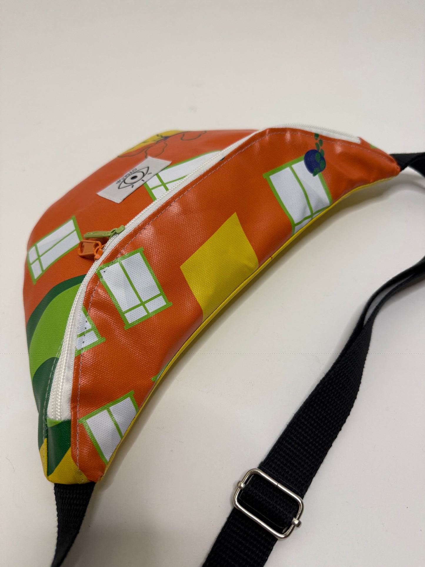 Banane upcyclée imperméable