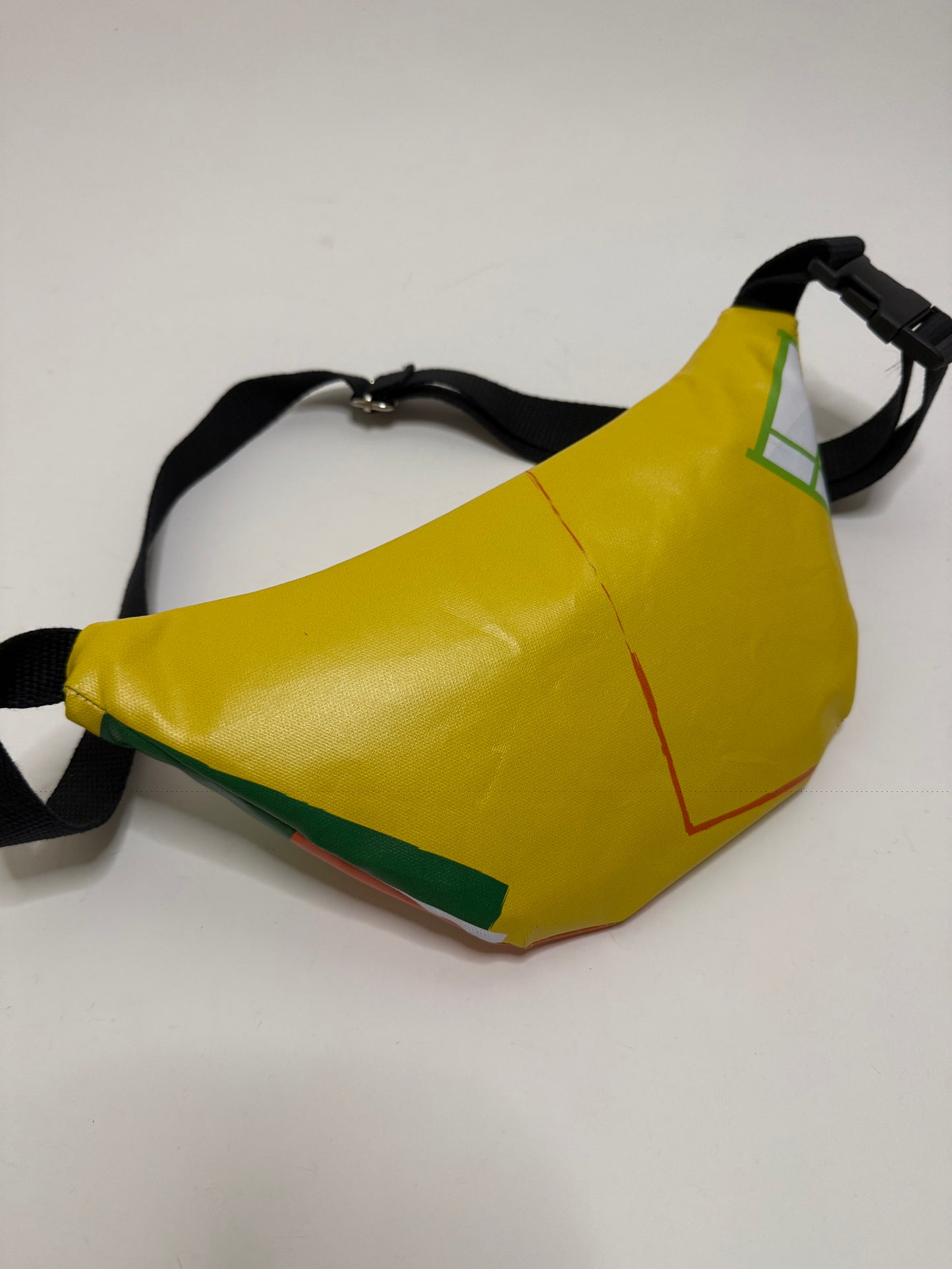 Banane upcyclée imperméable