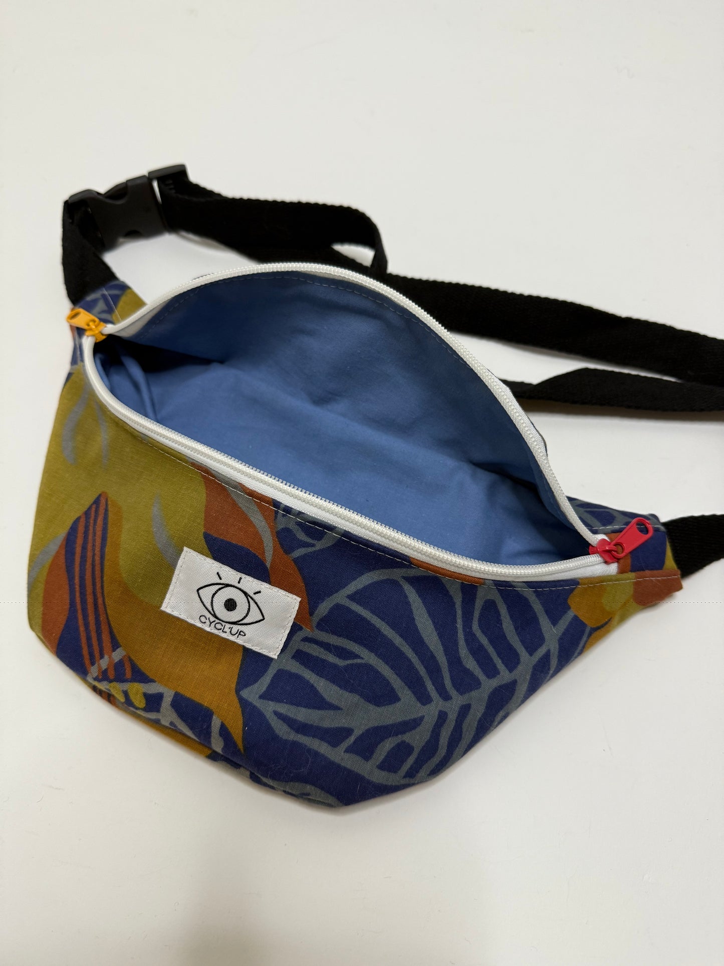 Banane upcyclée imperméable